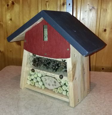 Insektenhotel Ferienpassaktion-2022-Insektenhotel