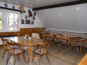 Vereinsraum-2-250.jpg Vereinsraum-2-250.jpg